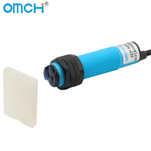 سنسور نوري رفلكتوري امچ قطر 18 PNP-NO+NC-2M مدل AE3FR2P3