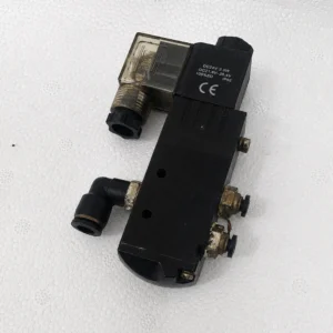 شیر برقی پنوماتیک 5/2 XINGCHEN مدل 4V210-08 (استفاده شده)
